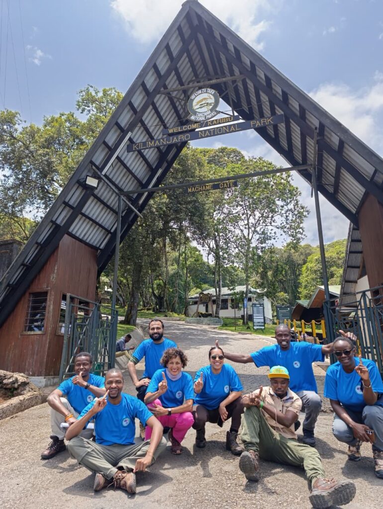 Uhuru peak, Mt kilimanjaro