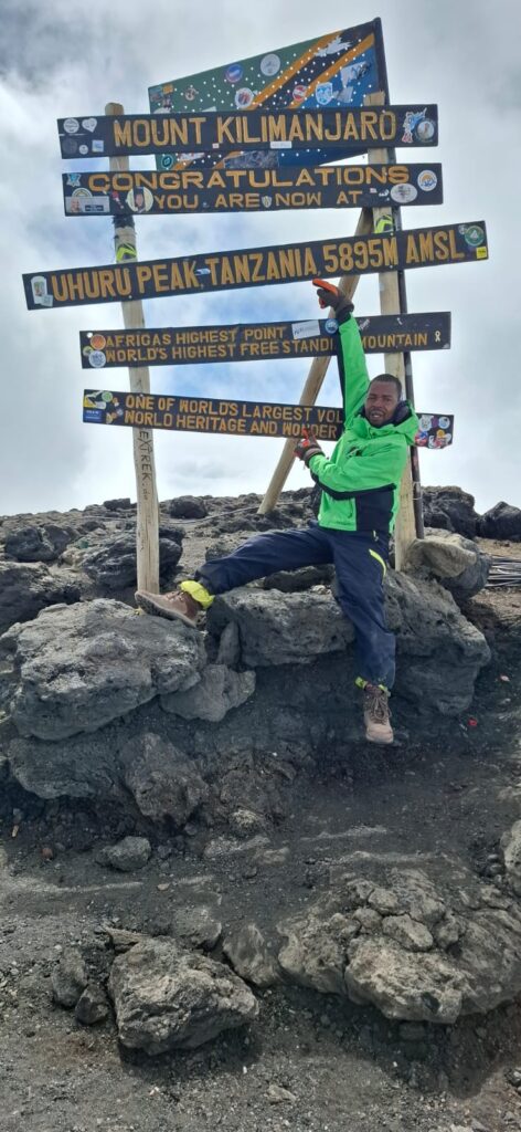 Uhuru peak, Mt kilimanjaro